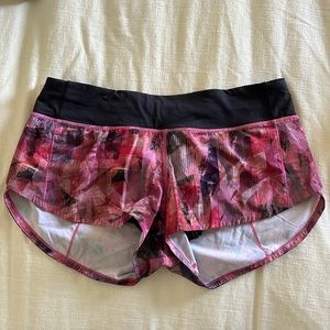 Lululemon shorts size 6